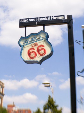 66 Neon in Joliet, IL