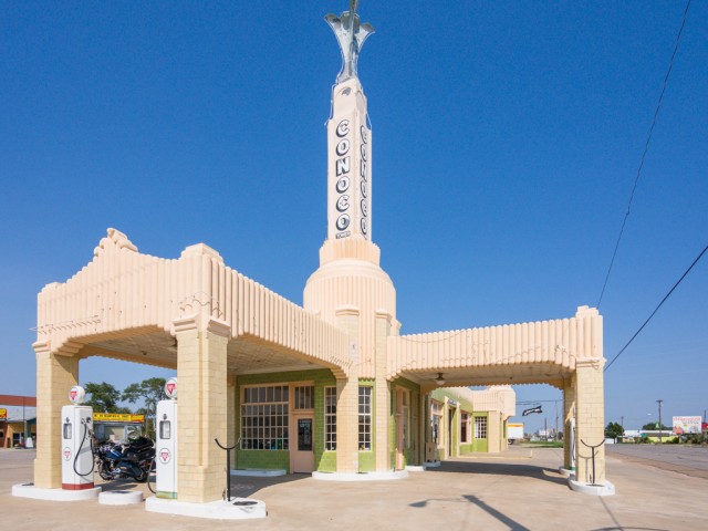 Tower Conoco Station, Route 66, Shamrock, Texas