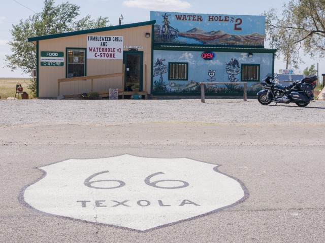 Tumbleweed Grill and Waterhole, Texola, Oklahoma