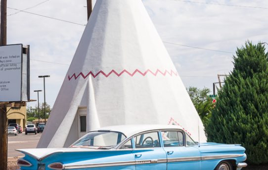 Aug 22 - Holbrook, Petrified Forest and Painted Desert, Monsoons, Williams and French People